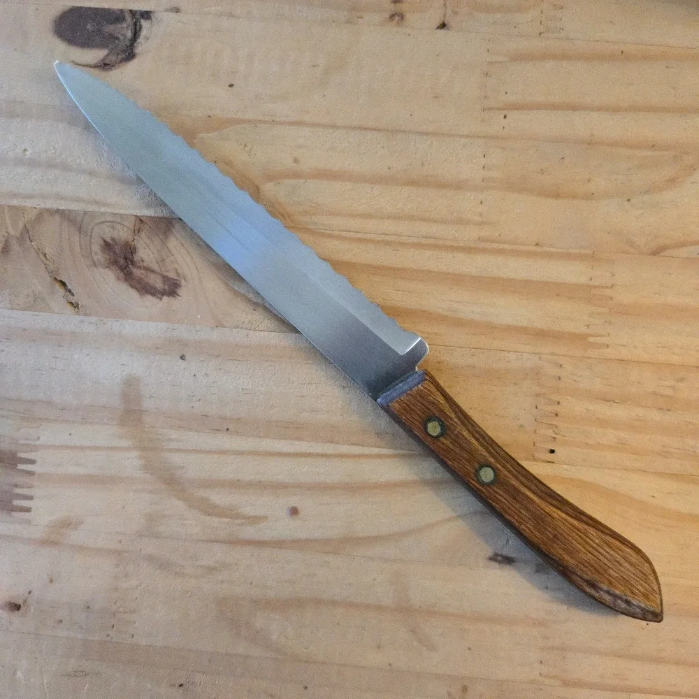 VTG Ekco Serrated Kitchen Knife 9.5